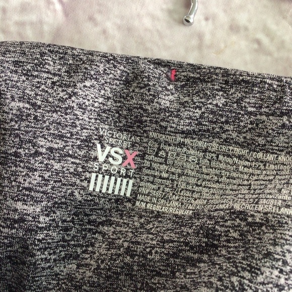 Victoria Secret Workout leggings Size Medium - Picture 8 of 9